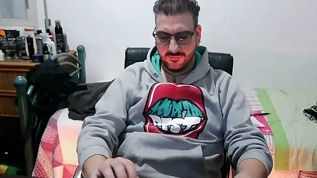 Italian_dark_desire webcam