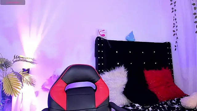 Cooperrosscute233 webcam