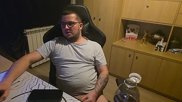 kevinnlovelly webcam