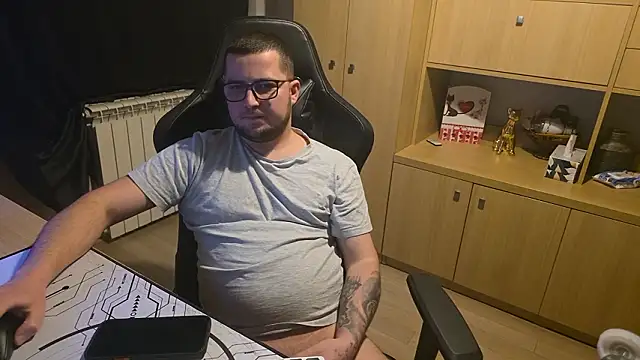 kevinnlovelly (M young) - Who wanna have some fun?