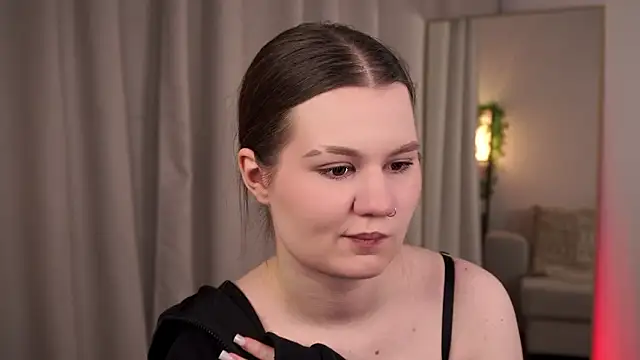 ThedaAlvarran webcam