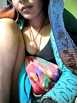 Webcam Model (Hot_Kajal5)  is live.Free join now!