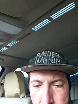 UncutHammer69 webcam