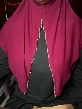 Webcam Model (Jameela)  is live.Free join now!