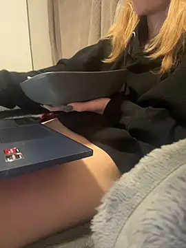 seccyserena - SeccySerena's free webcam - UK Sex Cams