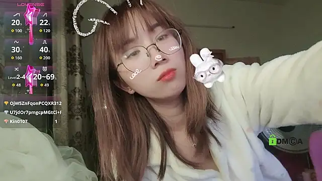 美女Lili_666在线直播