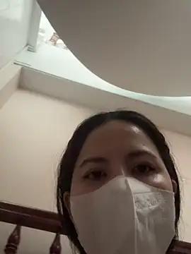 bi_biii - Bi_biii's free webcam