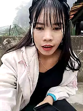 gugu0022 - Gugu0022's free webcam