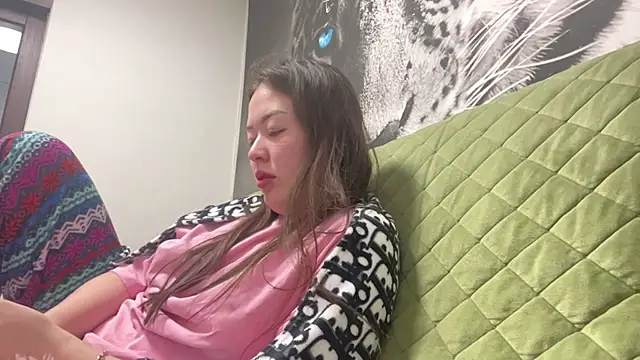 curiethana1 - CurietHana1's free webcam