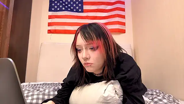 shine_luna - Shine_Luna's free webcam