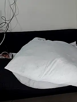 estrella_tasty webcam