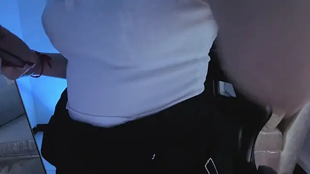 hela_v - Hela_v's free webcam