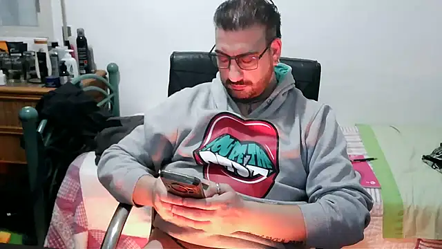 italian_dark_desire - Italian_dark_desire's free webcam