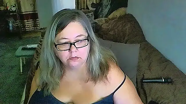 sex2 (F mature) - naked, squirt