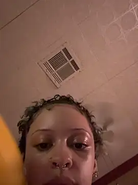 jojosbizarrelyf live cam