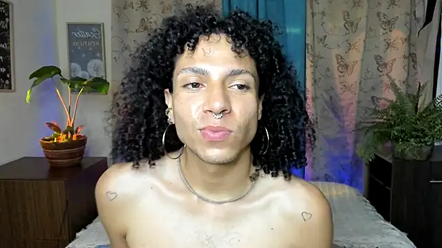 Angel_White25 webcam