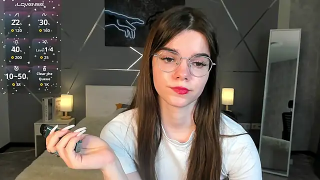 miss__evelyne webcam