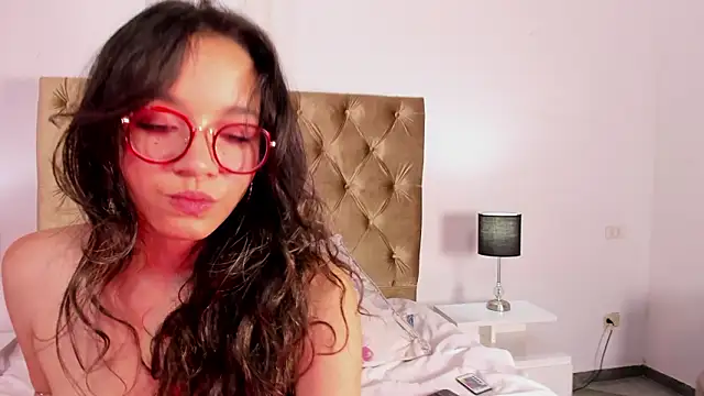 barbara_twerk (F teen) - chupar seios / suck boobs + arreao 5 min