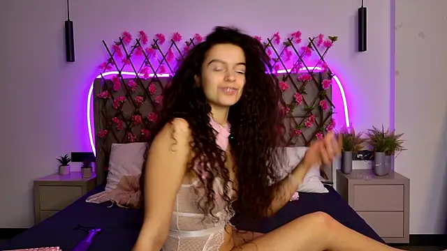 luna_starlight (F teen) - last tip - 1 min of control ❤️😏