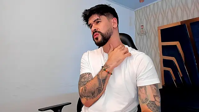 petesevans (M young) - Cumshow :devil: lush on