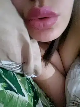 Lonalonaa_19999 webcam