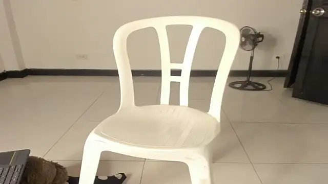 CAROLINNAGOMEZ webcam