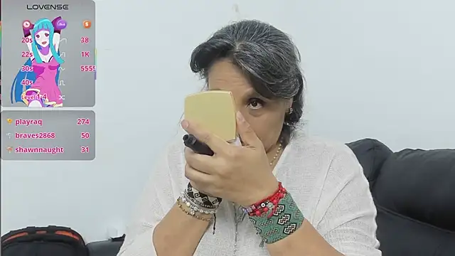 merlyna_goldens webcam