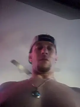 twin2222 - Twin2222's free webcam