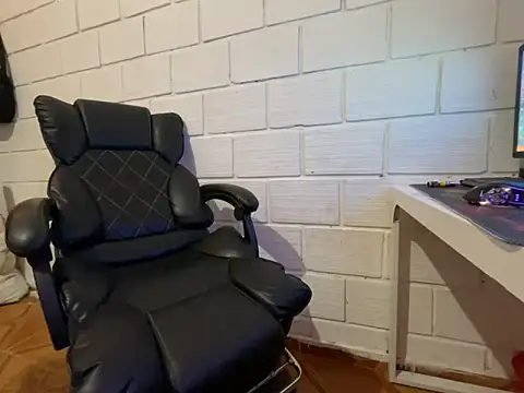 Max_TheHorseDick webcam