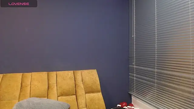 KendraaSimons webcam