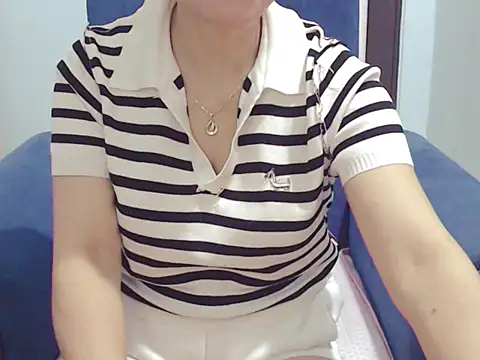 ruby_8x - Ruby_8x's free webcam