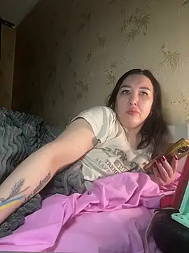 Naughtbaby_2025 webcam