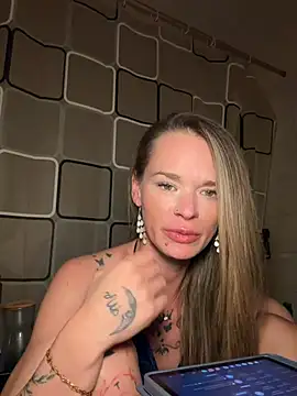 vinique99 - Vinique99's free webcam