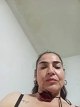 Webcam Model (MaryRoze_)  is live.Free join now!