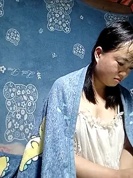 noelle-e - Noelle-e's free webcam