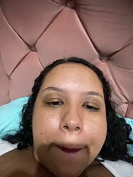 bigostosa - Bigostosa's free webcam