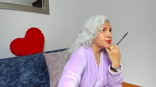 marilyn70 - Marilyn70's free webcam