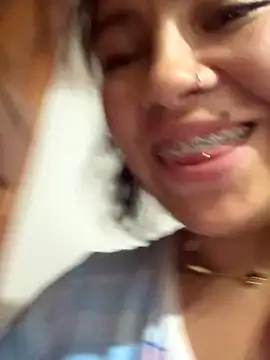 liz-06_ (G young) - Fuckme while i Take a shower +squirt