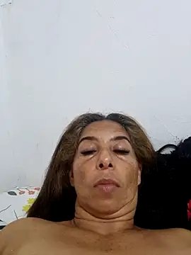 Webcam Model (maleja23)  is live.Free join now!