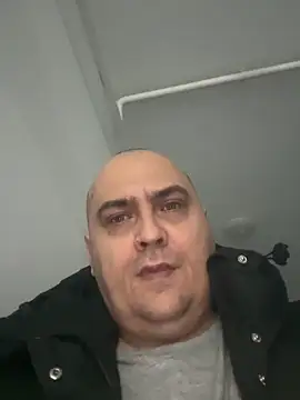 vitalik66679 - Vitalik66679's free webcam - UK Sex Cams