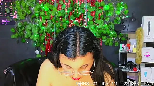 sweett_mollyy - Sweett_Mollyy's free webcam - UK Sex Cams