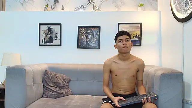 AVENGER_BOYS2026 webcam