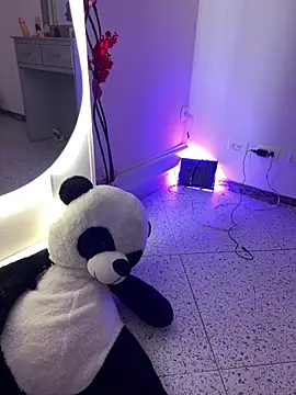 Webcam Model (Your_Enyel)  is live.Free join now!