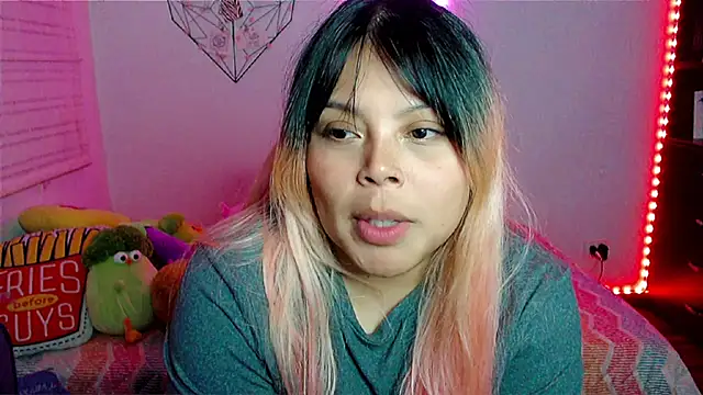 elliemoonx - EllieMoonX's free webcam