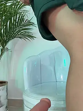 Ariana_TuFantasiaHot webcam