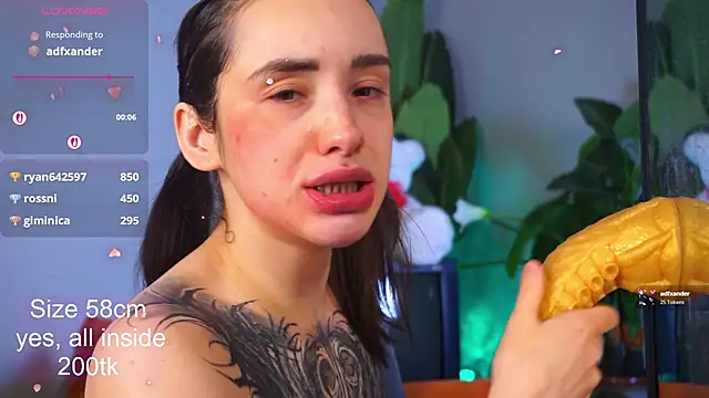 EvaCanton's Stripchat show and profile