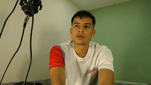 danielitopapuu - Danielitopapuu's free webcam - UK Sex Cams