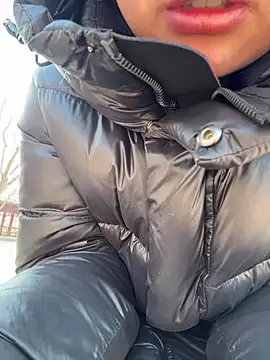 美女goudanlove在线直播