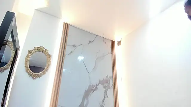 Nikki_and_Mayk webcam