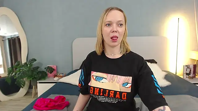 Natalee_Love webcam